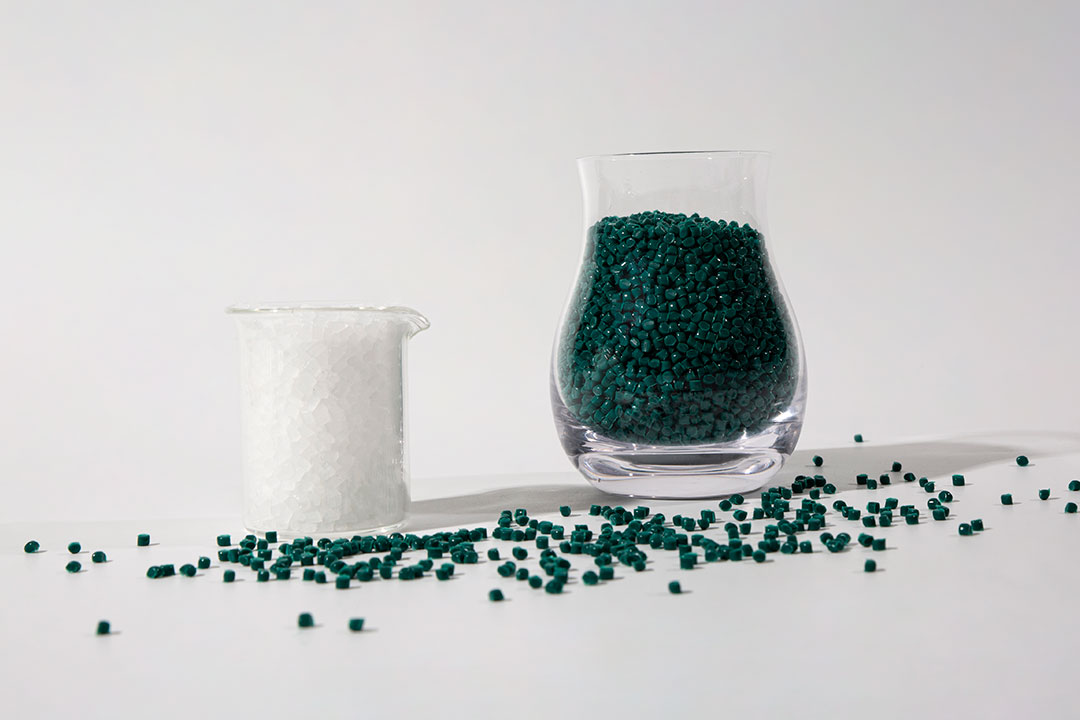 F40（ETFE）与 PVDF 的核心区别